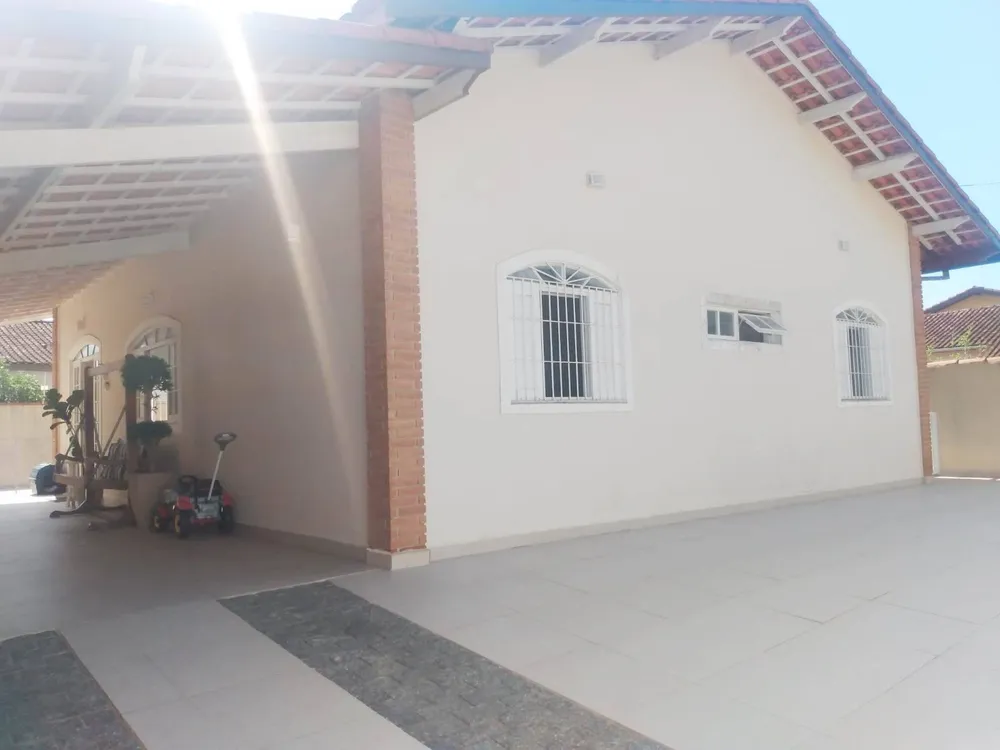 Casa, 3 quartos, 190 m² - Foto 1