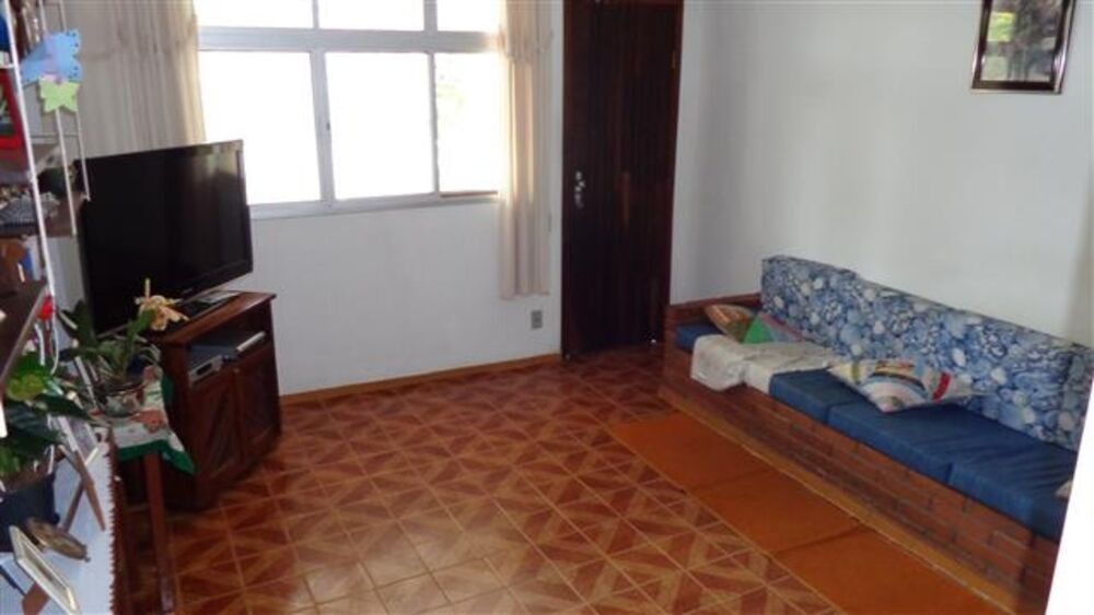 Chácara à venda com 3 quartos, 200m² - Foto 1