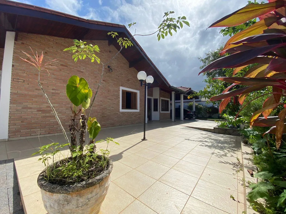 Casa, 3 quartos, 242 m² - Foto 13