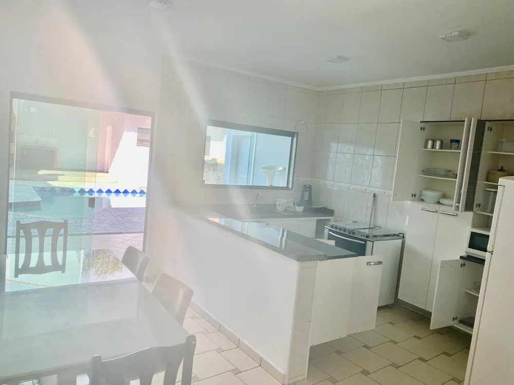 Casa, 4 quartos, 240 m² - Foto 6