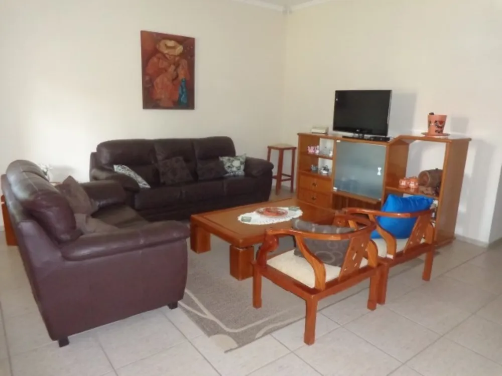 Casa, 3 quartos, 212 m² - Foto 3