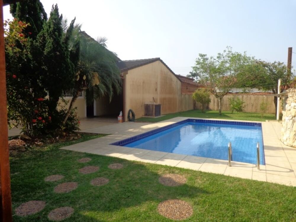 Casa, 3 quartos, 212 m² - Foto 1