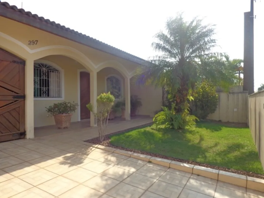 Casa, 3 quartos, 212 m² - Foto 1