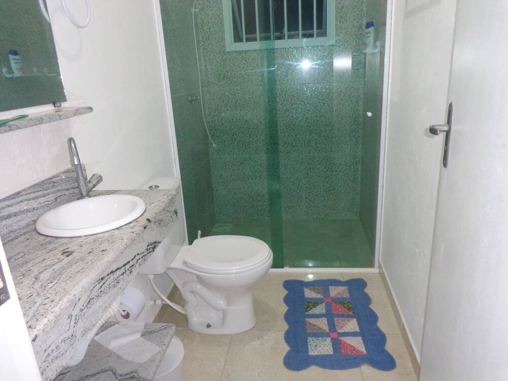 Casa, 6 quartos, 240 m² - Foto 1