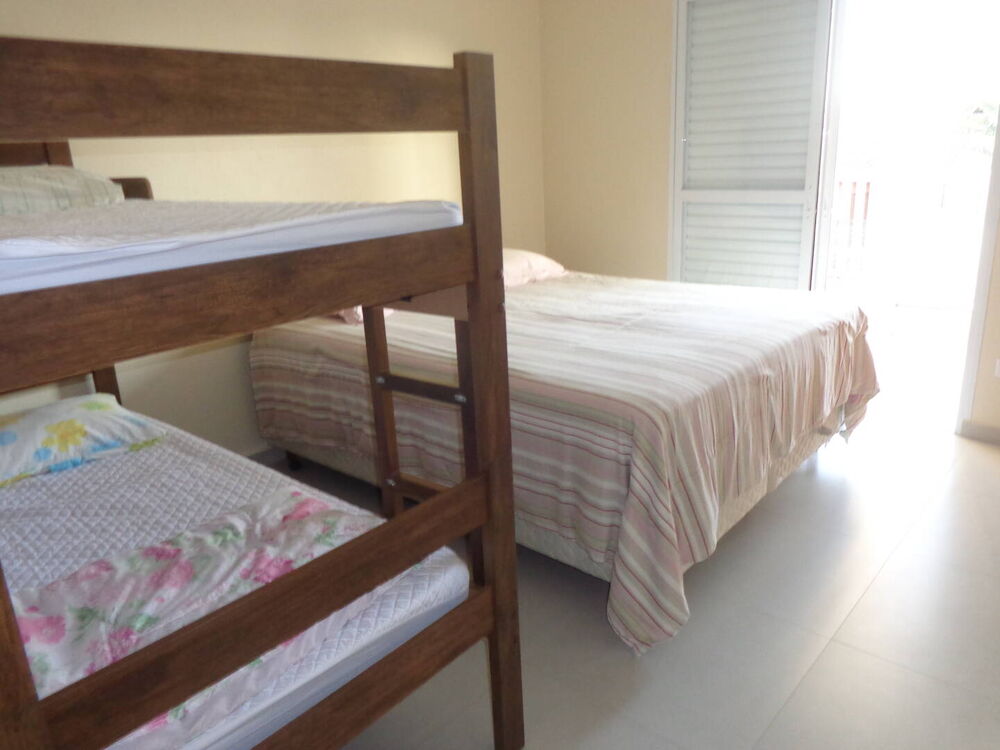 Casa, 6 quartos, 240 m² - Foto 2