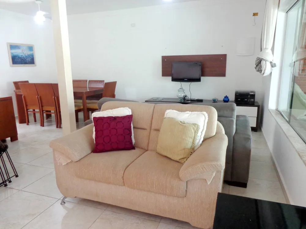 Casa, 3 quartos, 160 m² - Foto 2