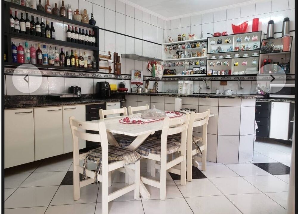 Casa, 6 quartos, 177 m² - Foto 4
