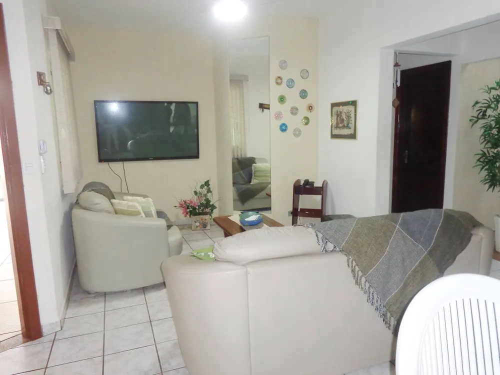 Casa, 4 quartos, 180 m² - Foto 4