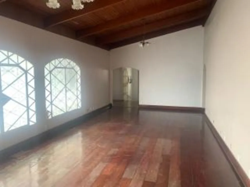 Casa, 5 quartos, 608 m² - Foto 1