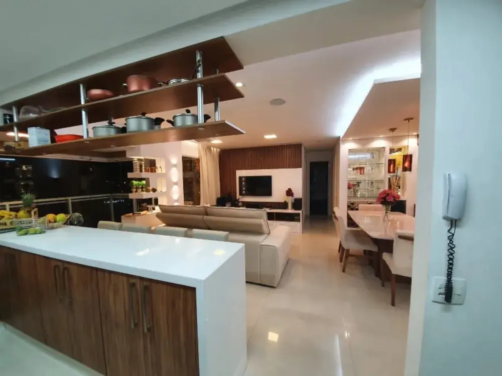 Apartamento, 3 quartos, 220 m² - Foto 2