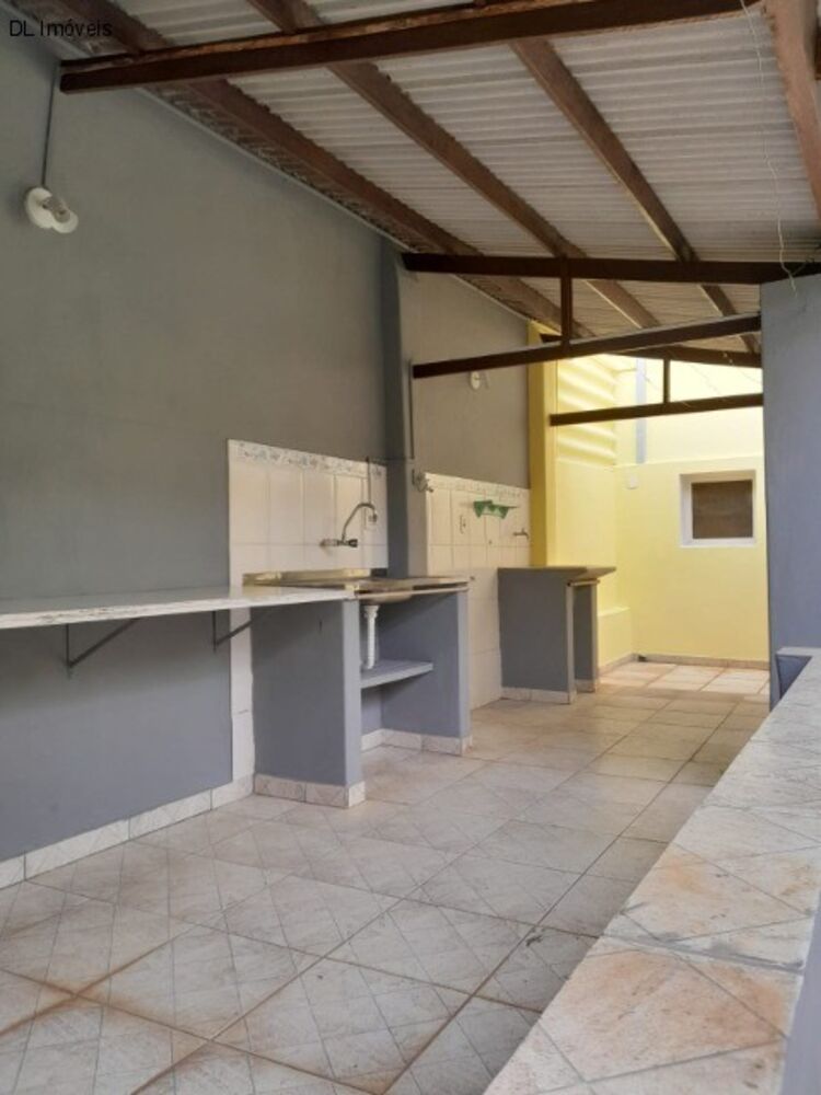Casa, 3 quartos, 240 m² - Foto 2