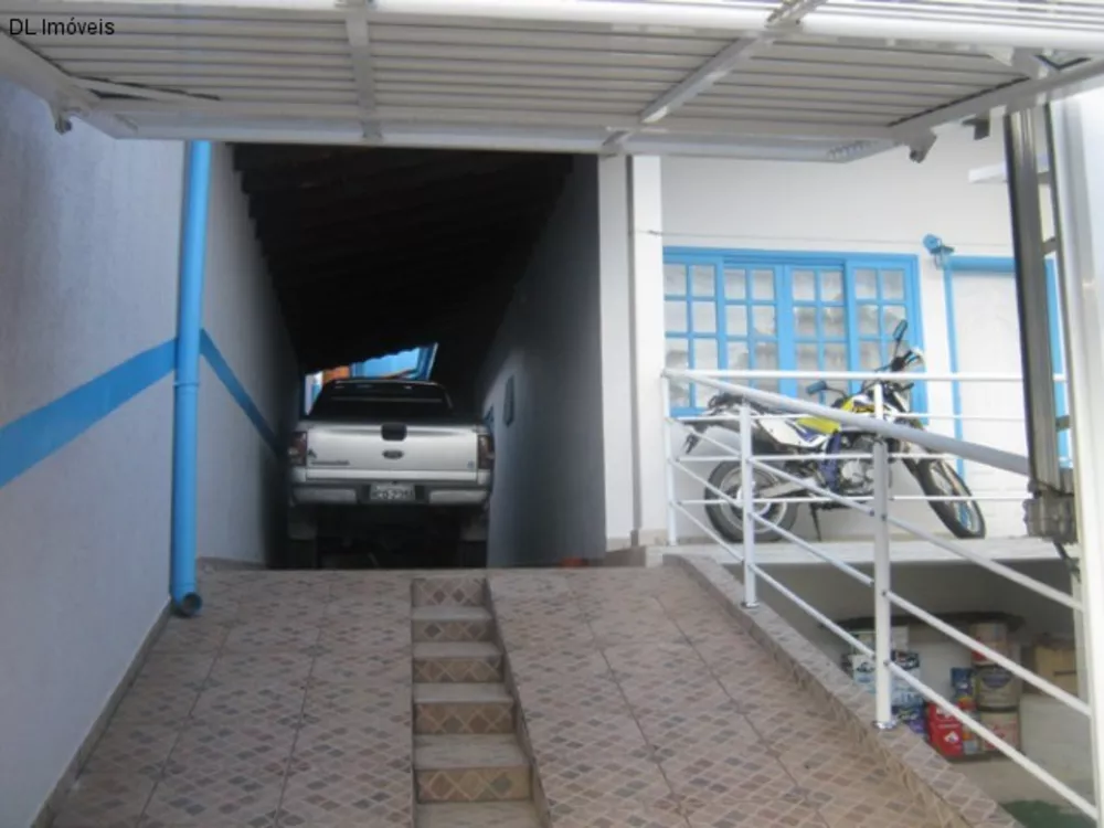 Casa, 4 quartos, 236 m² - Foto 1