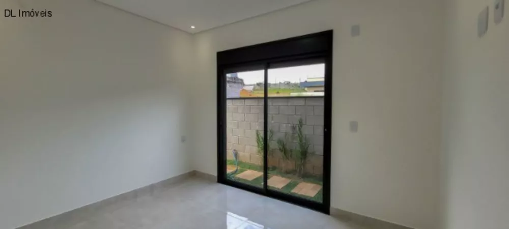 Casa à venda com 3 quartos, 180m² - Foto 2