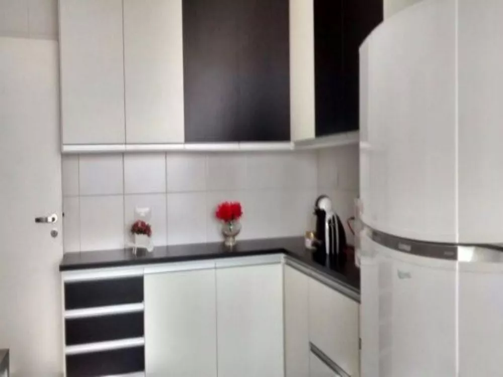 Apartamento à venda com 3 quartos, 178m² - Foto 4