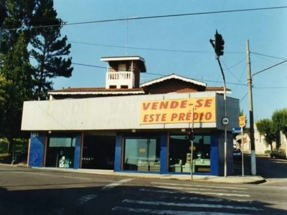 Sobrado à venda com 3 quartos, 400m² - Foto 1