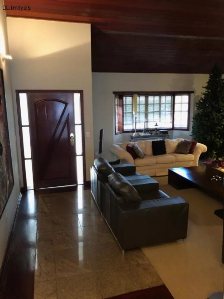 Sobrado à venda com 3 quartos, 420m² - Foto 2