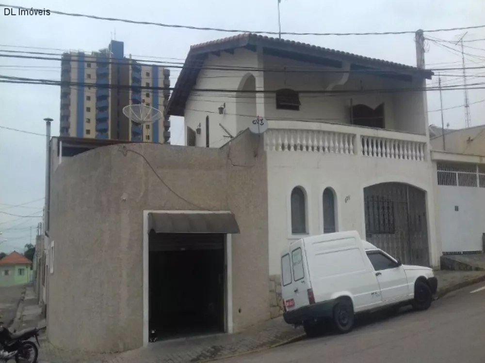 Sobrado, 3 quartos, 213 m² - Foto 1
