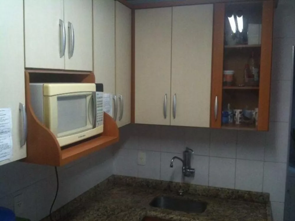 Apartamento à venda com 2 quartos, 65m² - Foto 2