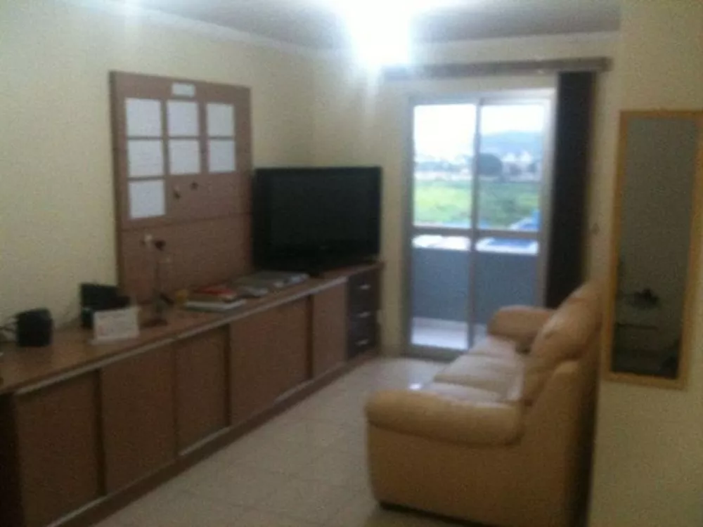 Apartamento à venda com 2 quartos, 65m² - Foto 4