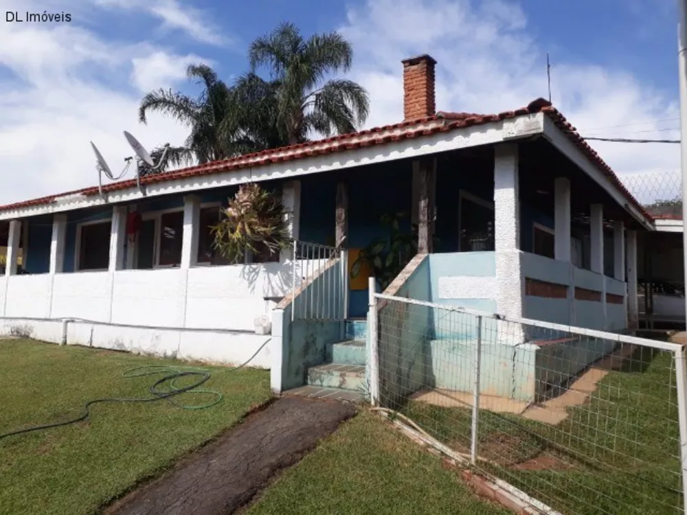 Chácara, 3 quartos, 1000 m² - Foto 1