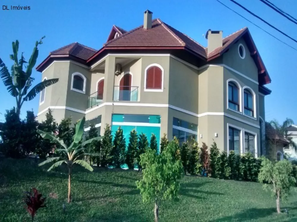 Sobrado à venda com 4 quartos, 400m² - Foto 1