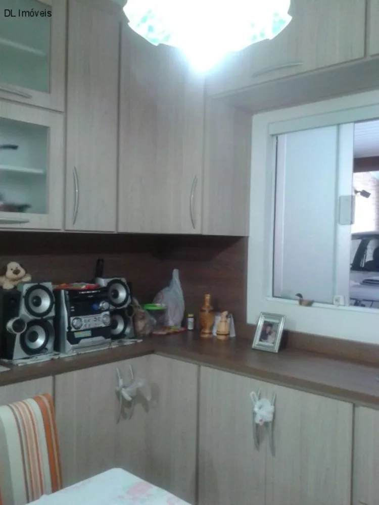 Sobrado à venda com 2 quartos, 90m² - Foto 1