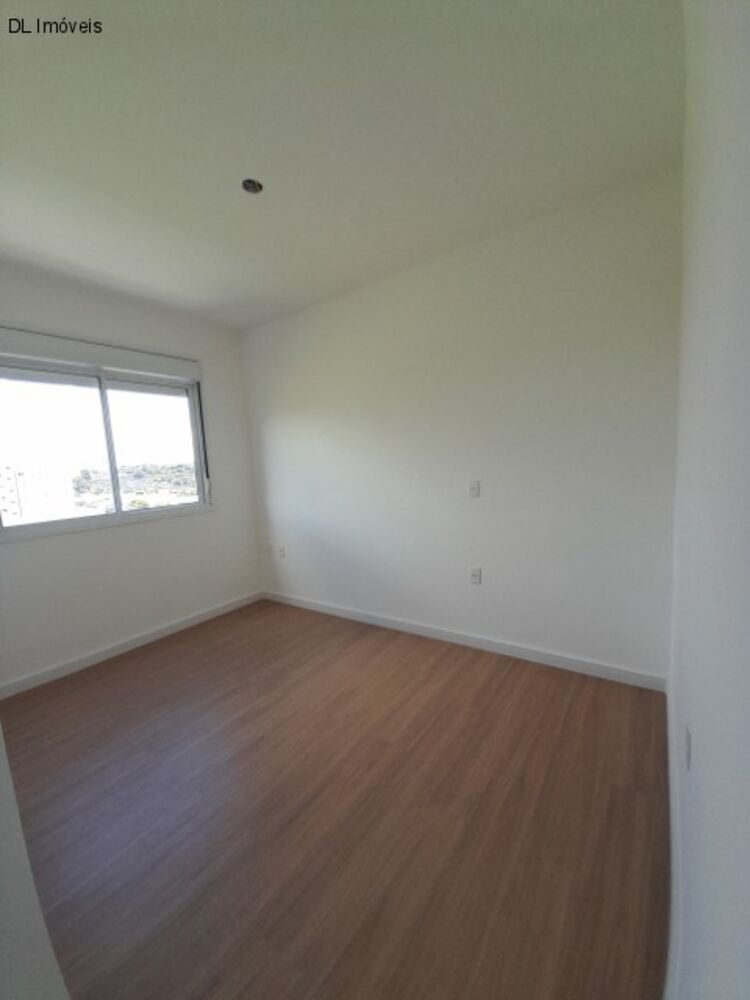 Apartamento à venda com 2 quartos, 60m² - Foto 2