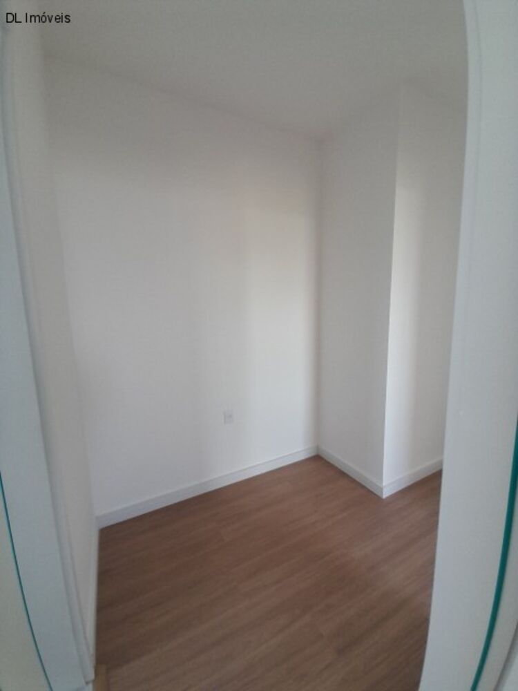 Apartamento à venda com 2 quartos, 60m² - Foto 5
