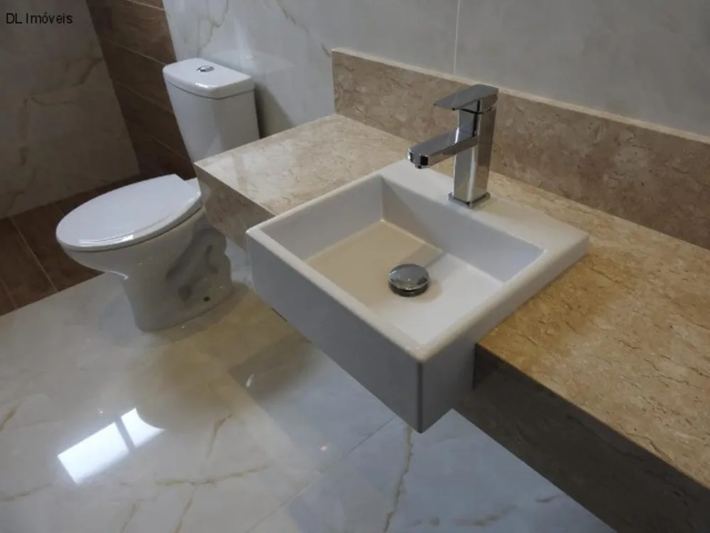Casa, 3 quartos, 181 m² - Foto 1