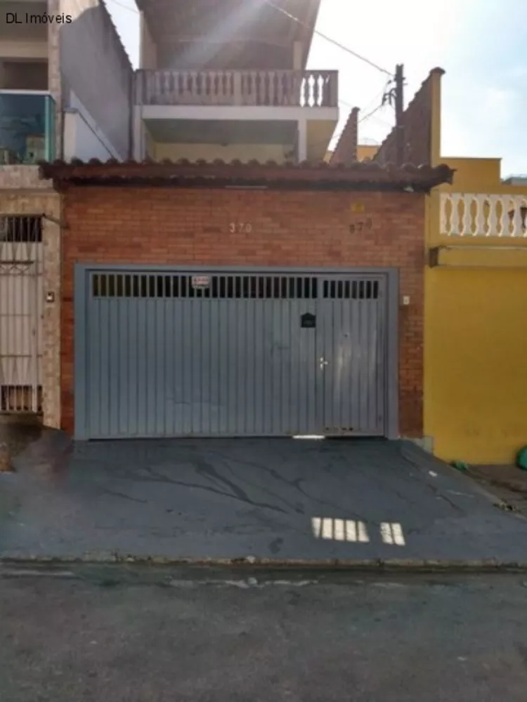 Sobrado à venda com 4 quartos, 190m² - Foto 1