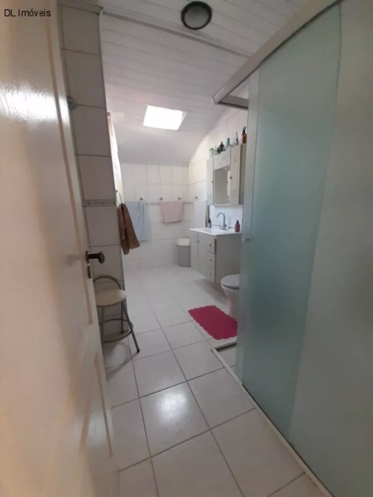 Sobrado, 3 quartos, 250 m² - Foto 1