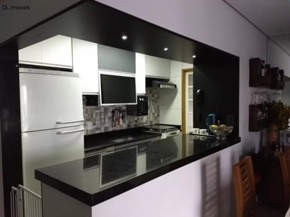 Apartamento à venda com 3 quartos, 72m² - Foto 1