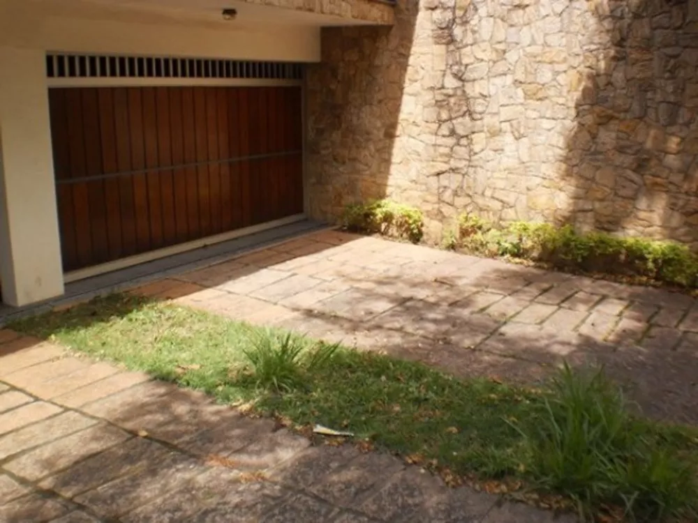 Sobrado à venda com 4 quartos, 380m² - Foto 2