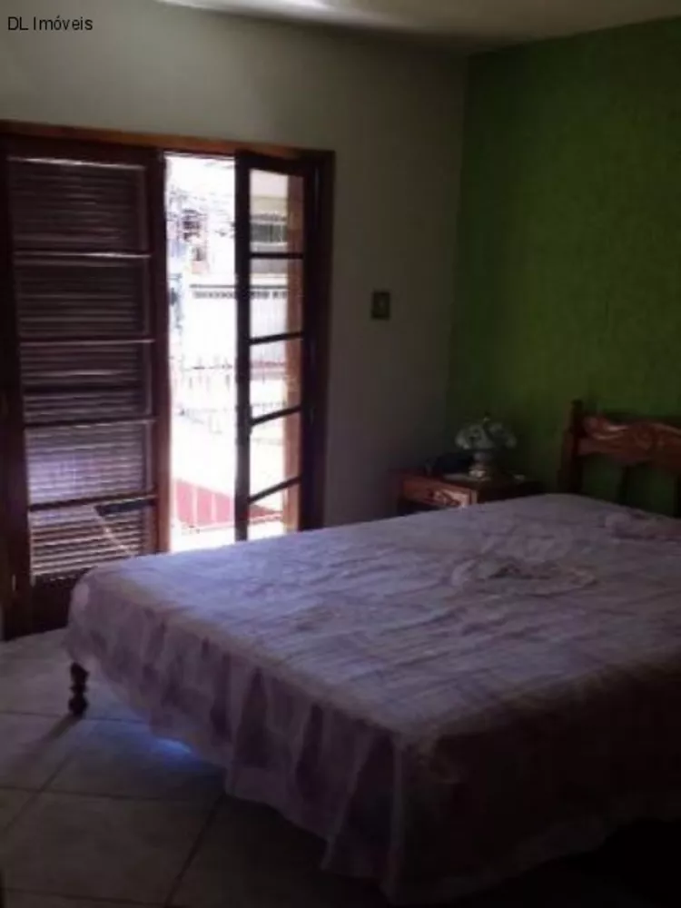 Sobrado à venda com 3 quartos, 250m² - Foto 2