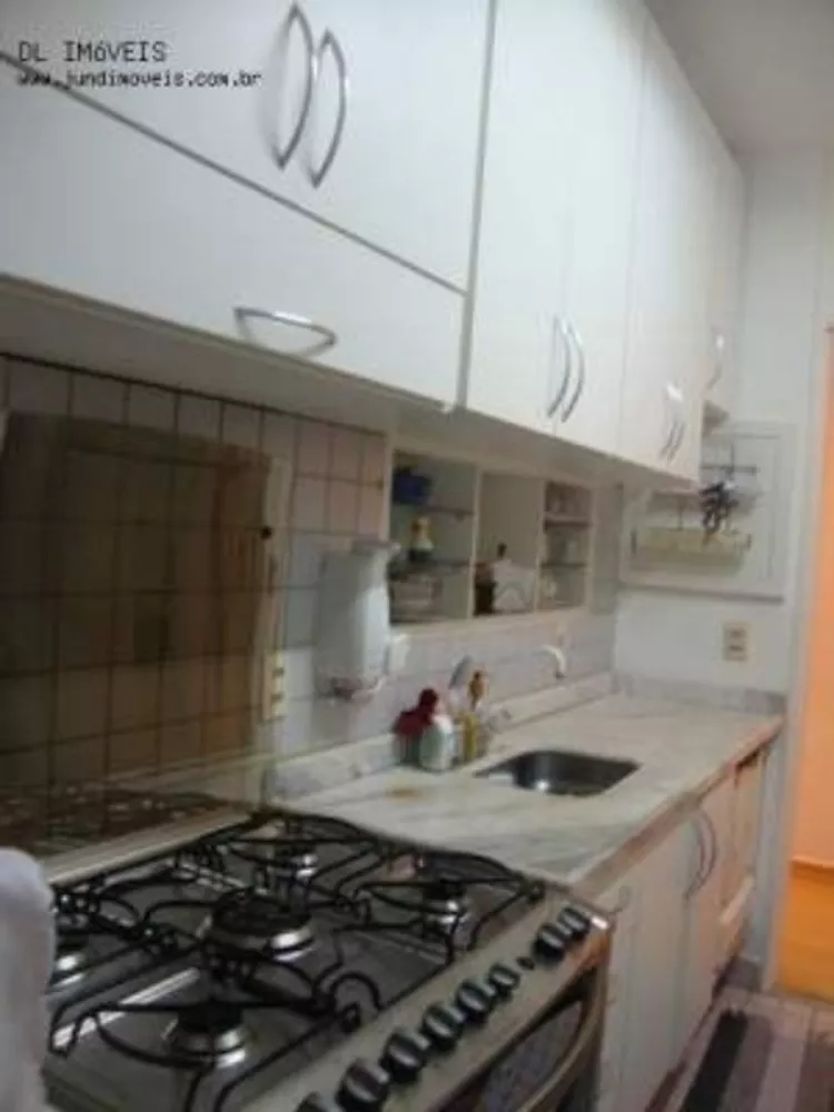 Apartamento à venda com 3 quartos, 74m² - Foto 2