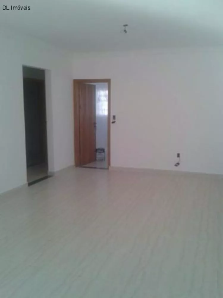 Casa, 3 quartos, 137 m² - Foto 2