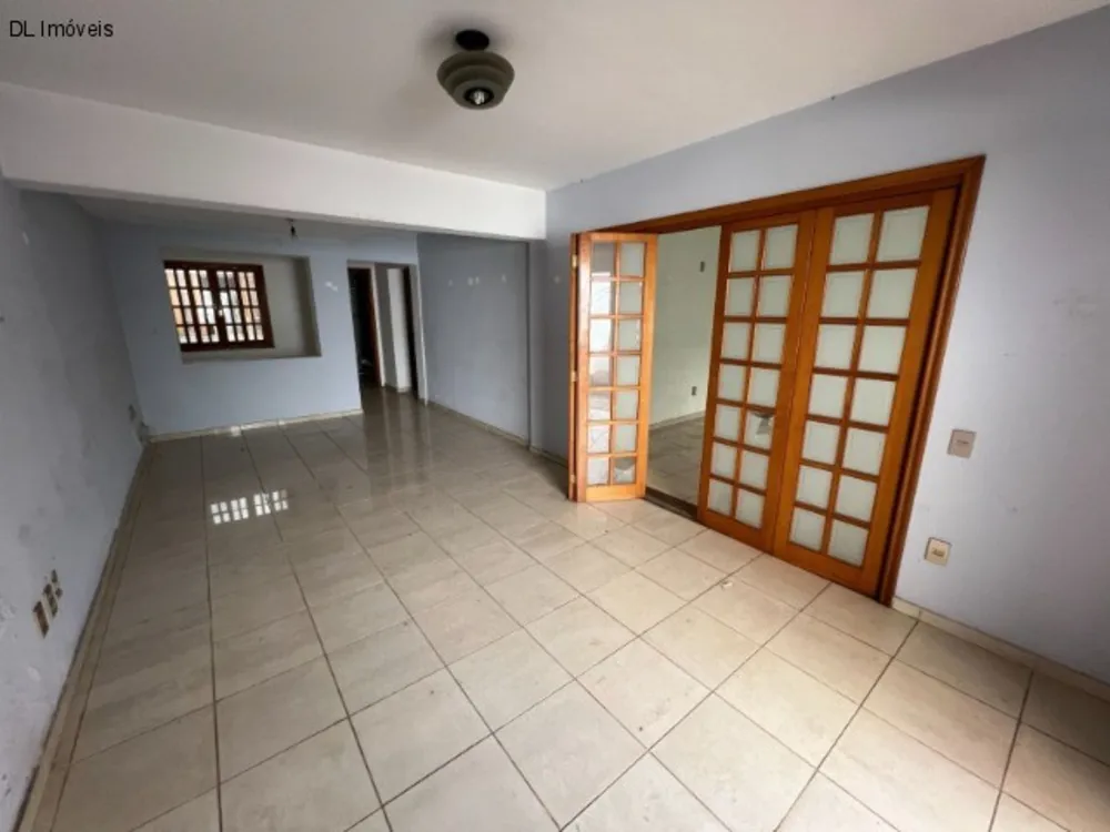 Casa, 3 quartos, 308 m² - Foto 2