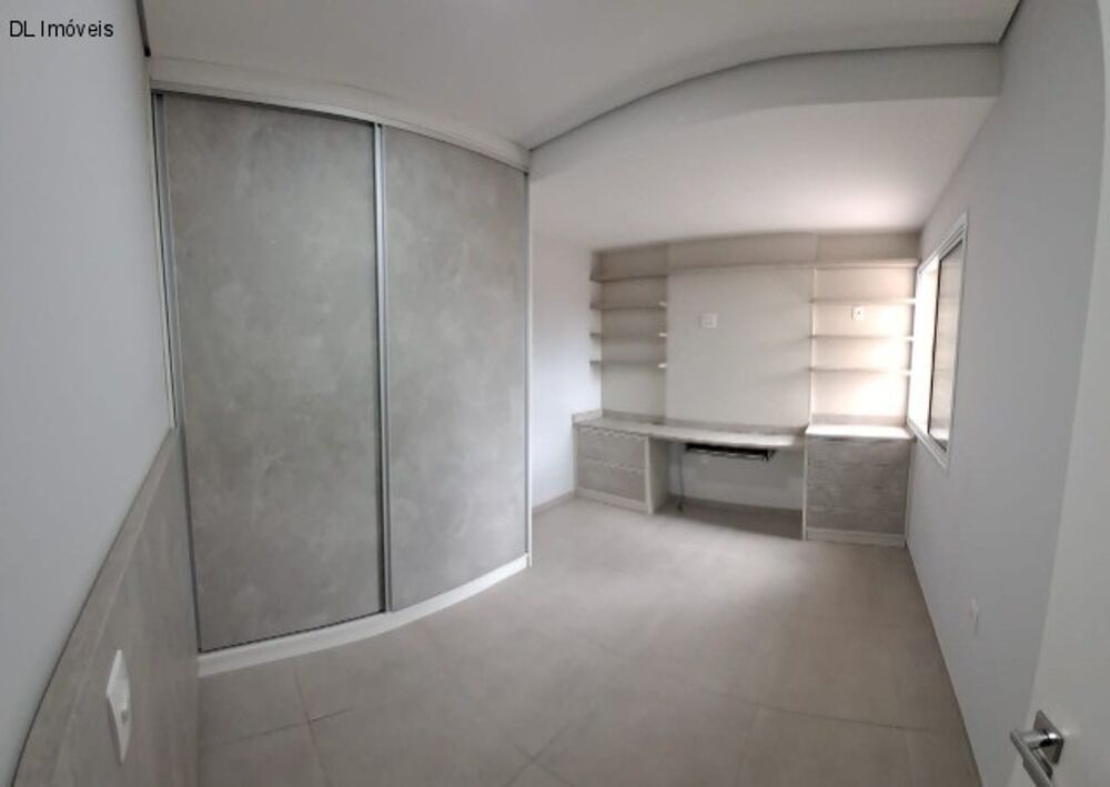 Casa à venda com 2 quartos, 227m² - Foto 4