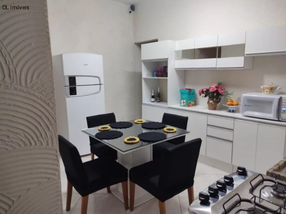 Sobrado à venda com 2 quartos, 129m² - Foto 1