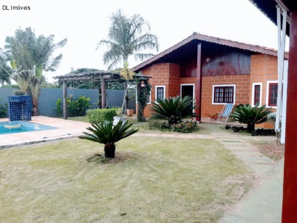 Chácara, 3 quartos, 1100 m² - Foto 1