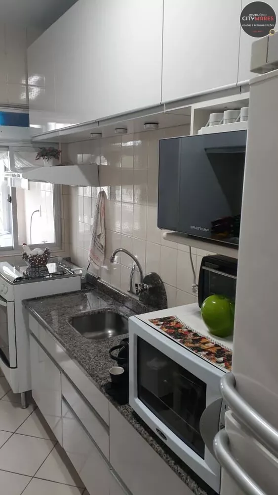 Apartamento à venda com 3 quartos, 75m² - Foto 10