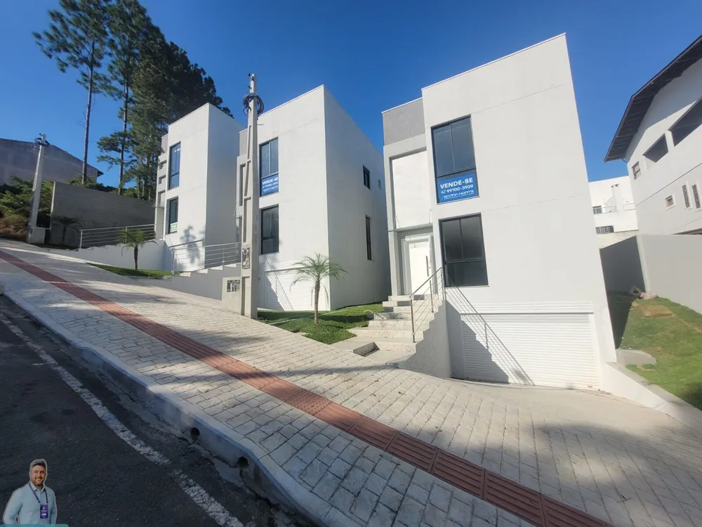 Casa, 4 quartos, 300 m² - Foto 1