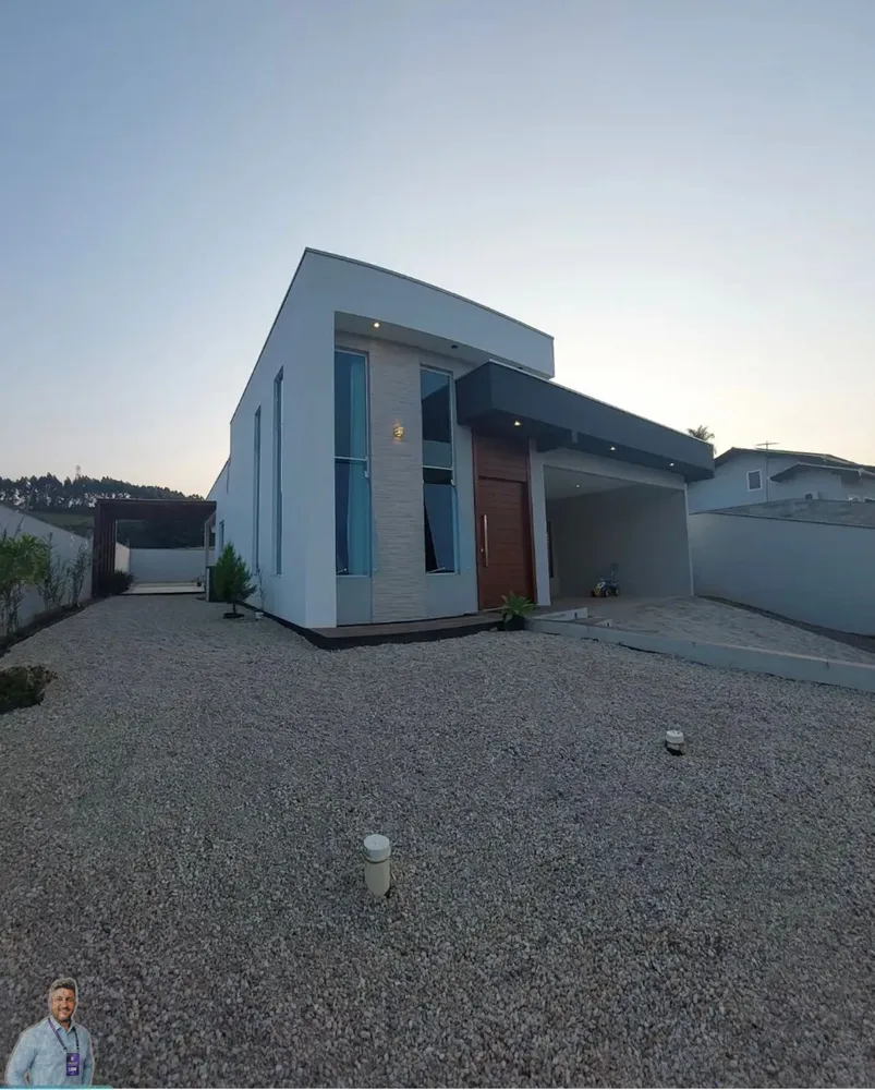 Casa, 3 quartos, 170 m² - Foto 1