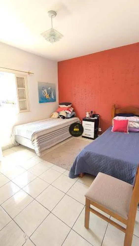 Casa, 3 quartos, 186 m² - Foto 4
