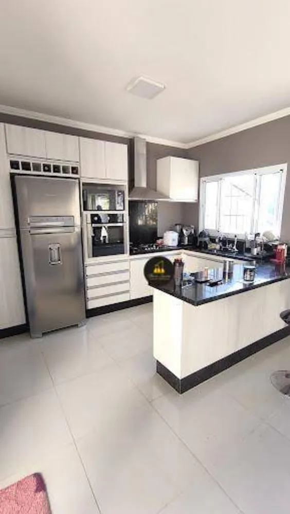 Sobrado, 4 quartos, 334 m² - Foto 2