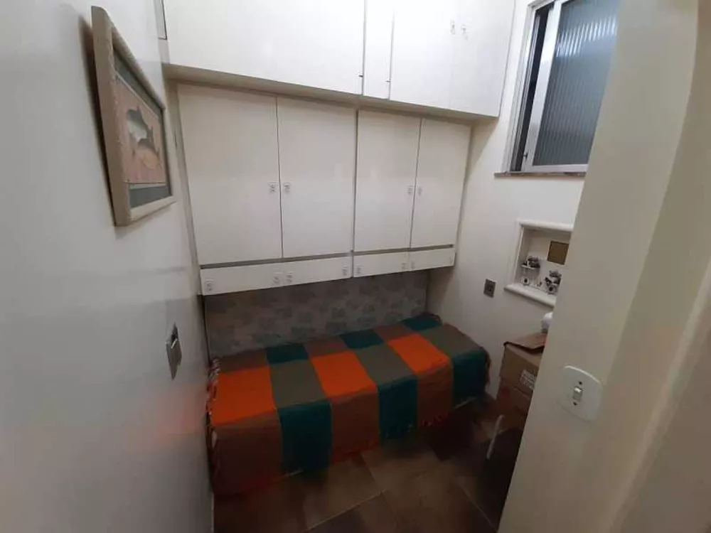 Apartamento à venda com 3 quartos, 105m² - Foto 2