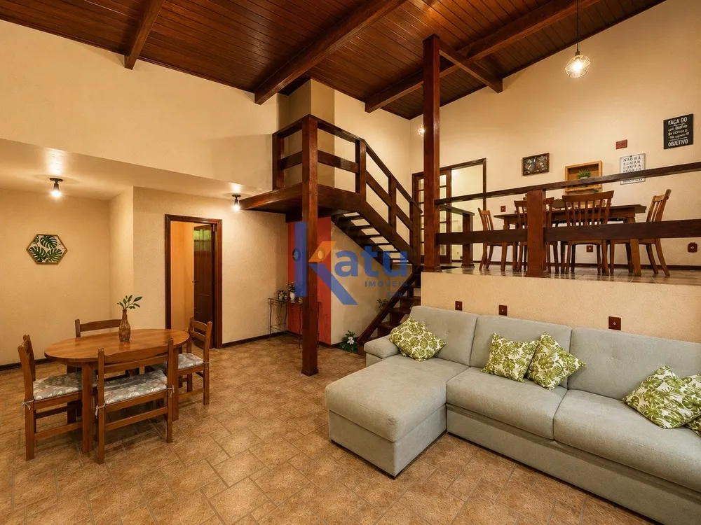 Chácara, 3 quartos, 1000 m² - Foto 2