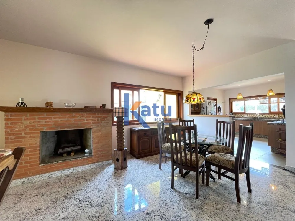 Casa, 3 quartos, 312 m² - Foto 2