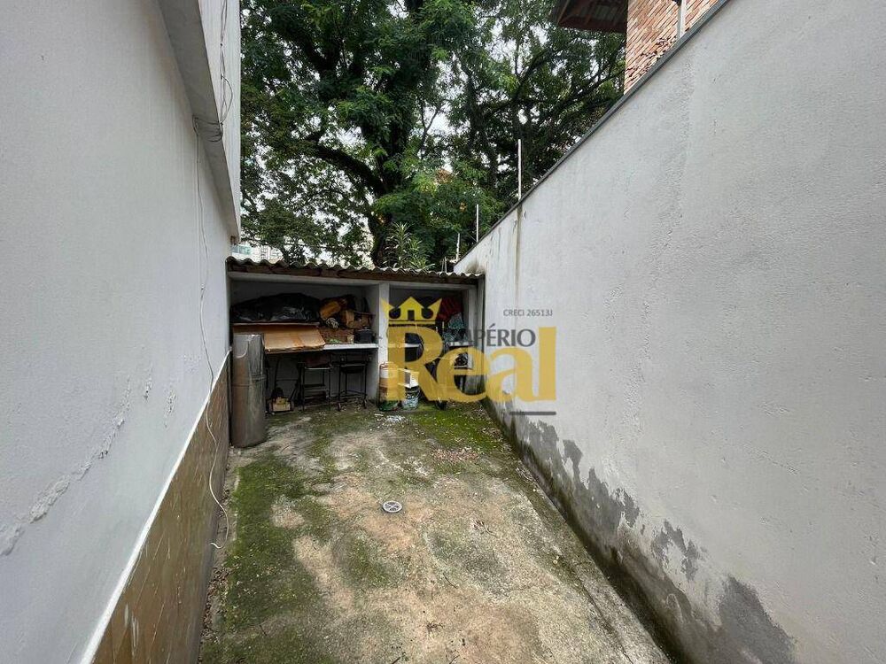 Casa à venda e aluguel com 3 quartos, 390m² - Foto 4