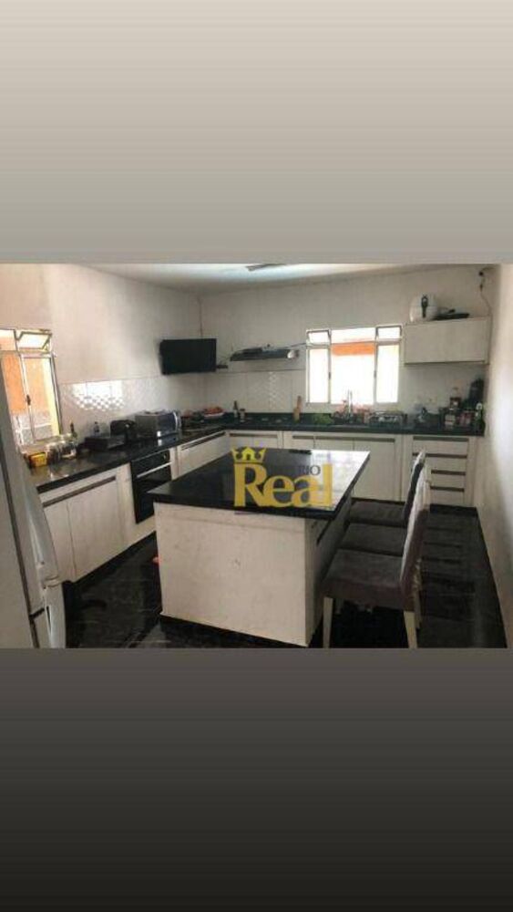 Casa, 2 quartos, 315 m² - Foto 2